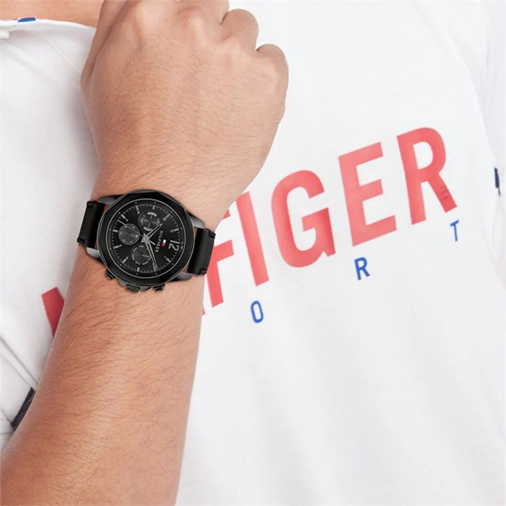 Tommy Hilfiger Multifunction Black Dial Black Color Leather Strap Watch For Men TH1710654 4