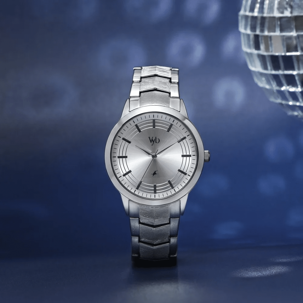 Fastrack Vyb Atlas Quartz Analog Silver Dial Silver Metal Strap Watch For Guys FV30002SM01W 1