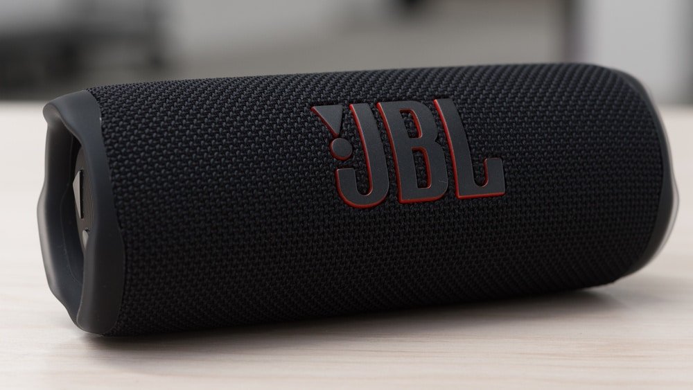 JBL Flip 6 Portable Waterproof Speaker 1