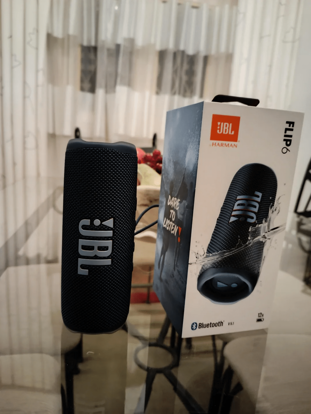 JBL Flip 6 Portable Waterproof Speaker 2