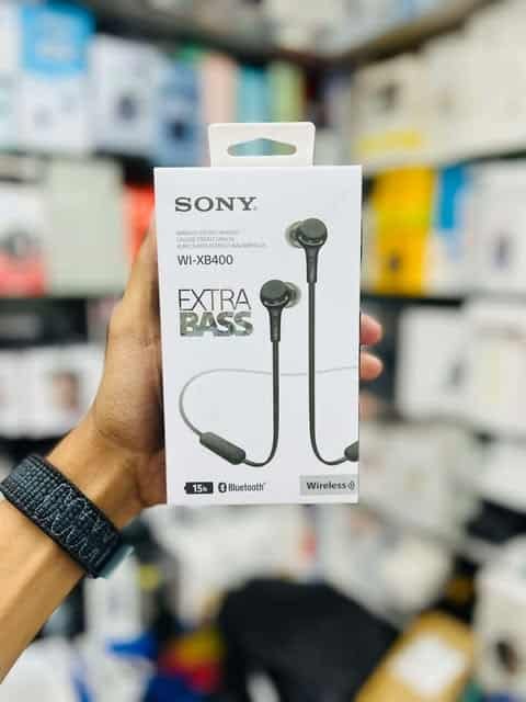 Sony WI XB400 Wireless In Ear Extra Bass Earphones 1