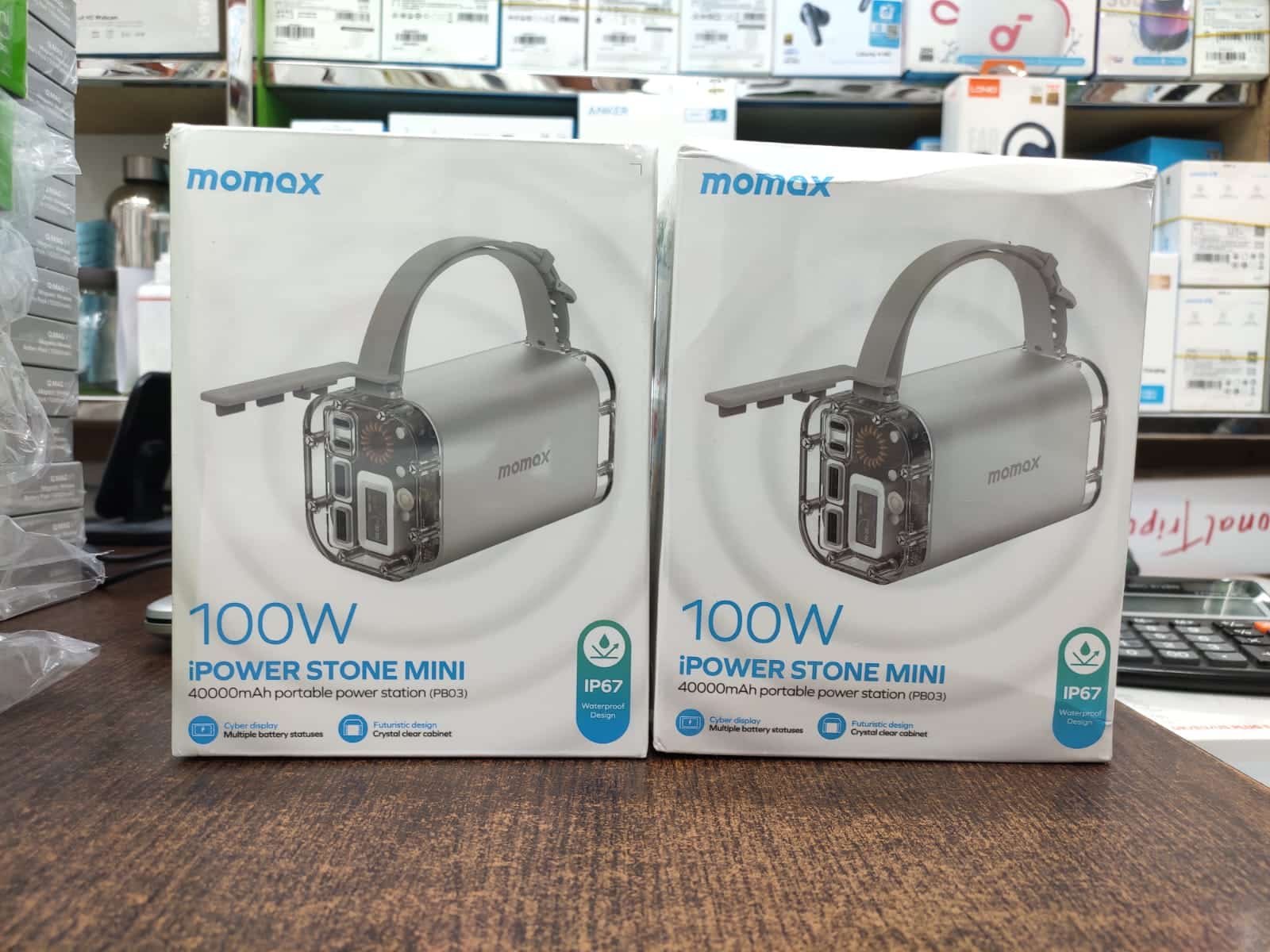 Momax Power Stone Mini Outdoor power station 40000mAh PB03 3