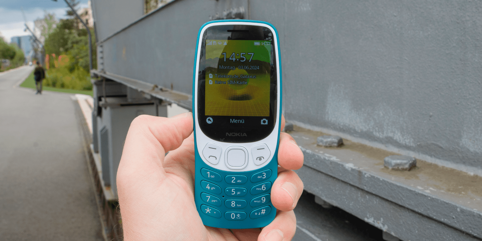 Nokia 3210 Official Button Phone 1