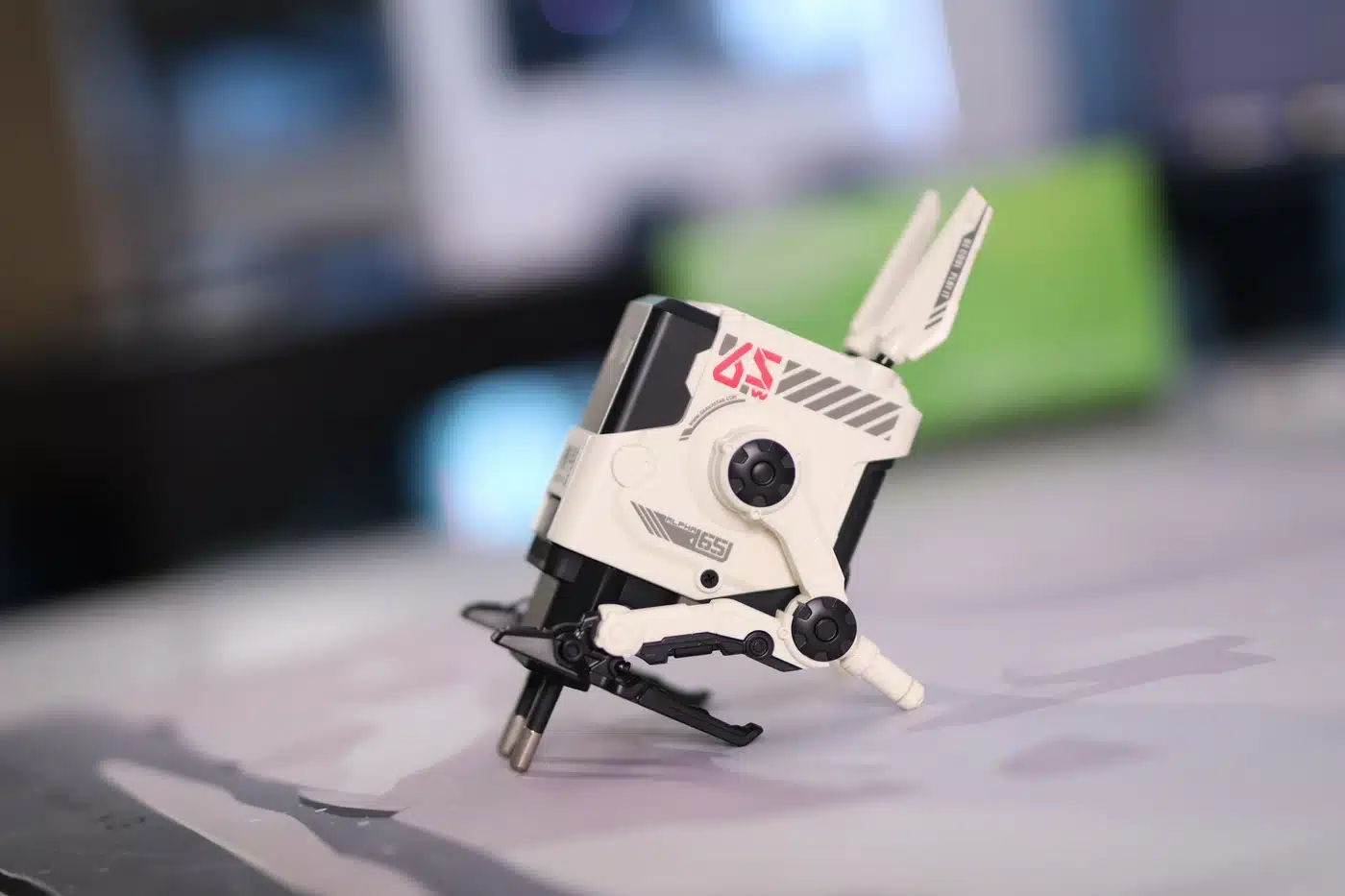 GravaStar Alpha65 GaN 65W Fast Wall Charger Dawn White Edition 1