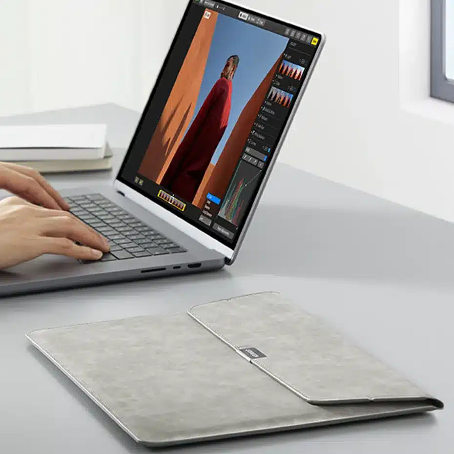 Ugreen 13.3 inch Microfibre Laptop Sleeve 20434