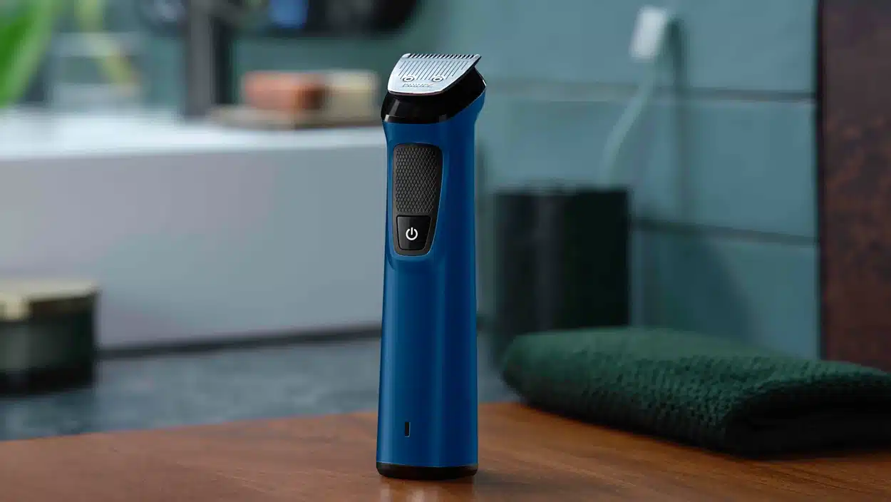 Philips Multi Grooming Kit 12 in 1 Face Head and Body All in one Trimmer 1